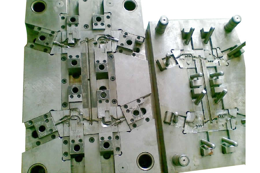 Automotive parts mold